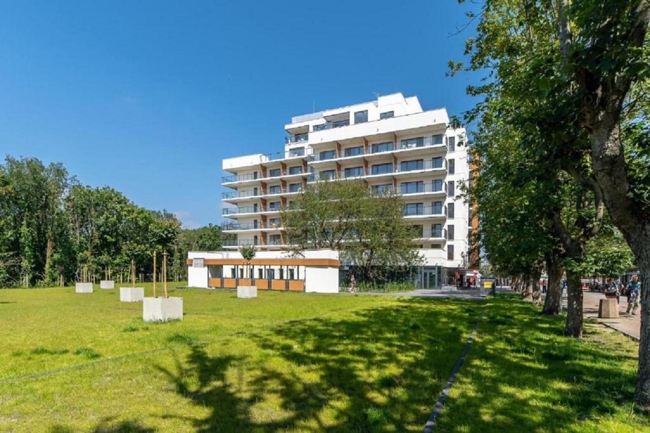Aquamarina Prima 12 By Renters Apartment Miedzyzdroje Exterior photo